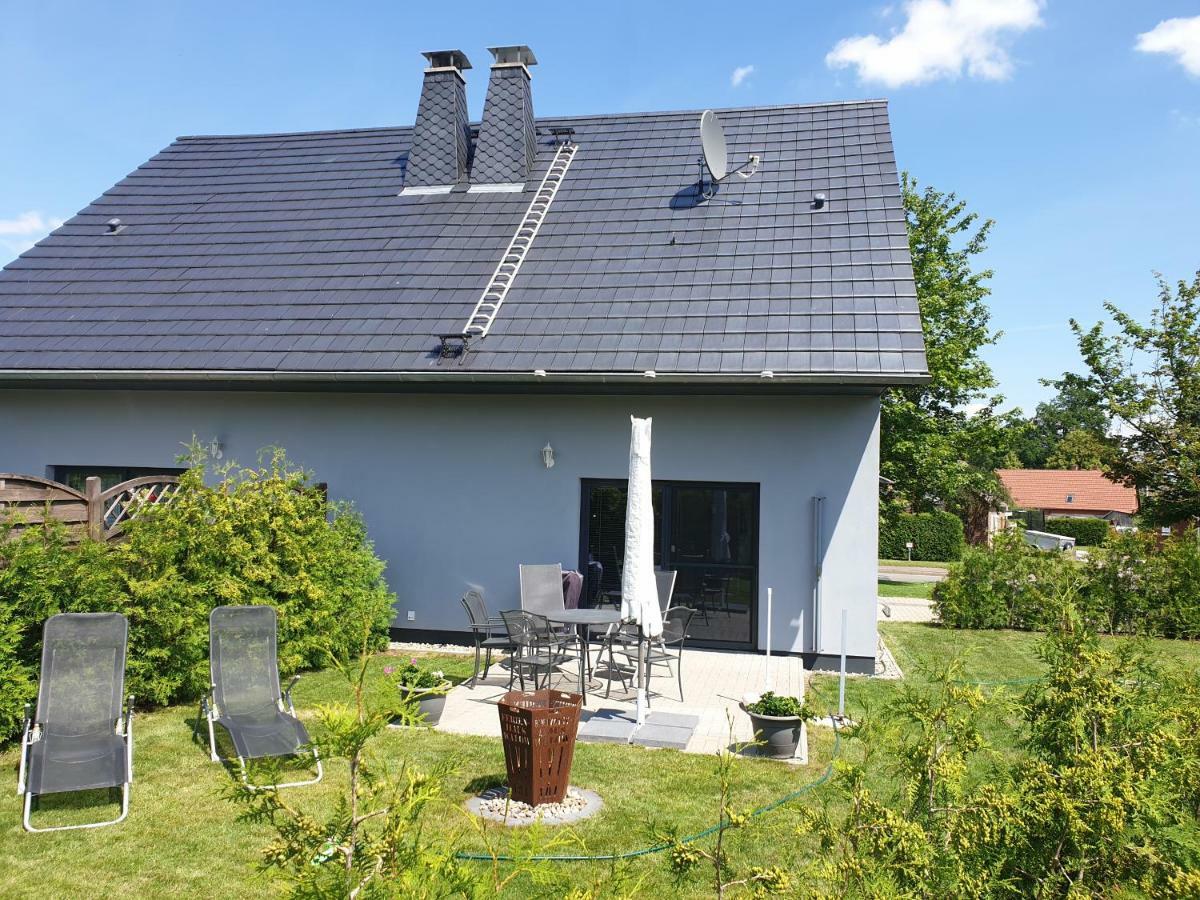 Ferienhaus In Walow Экстерьер фото